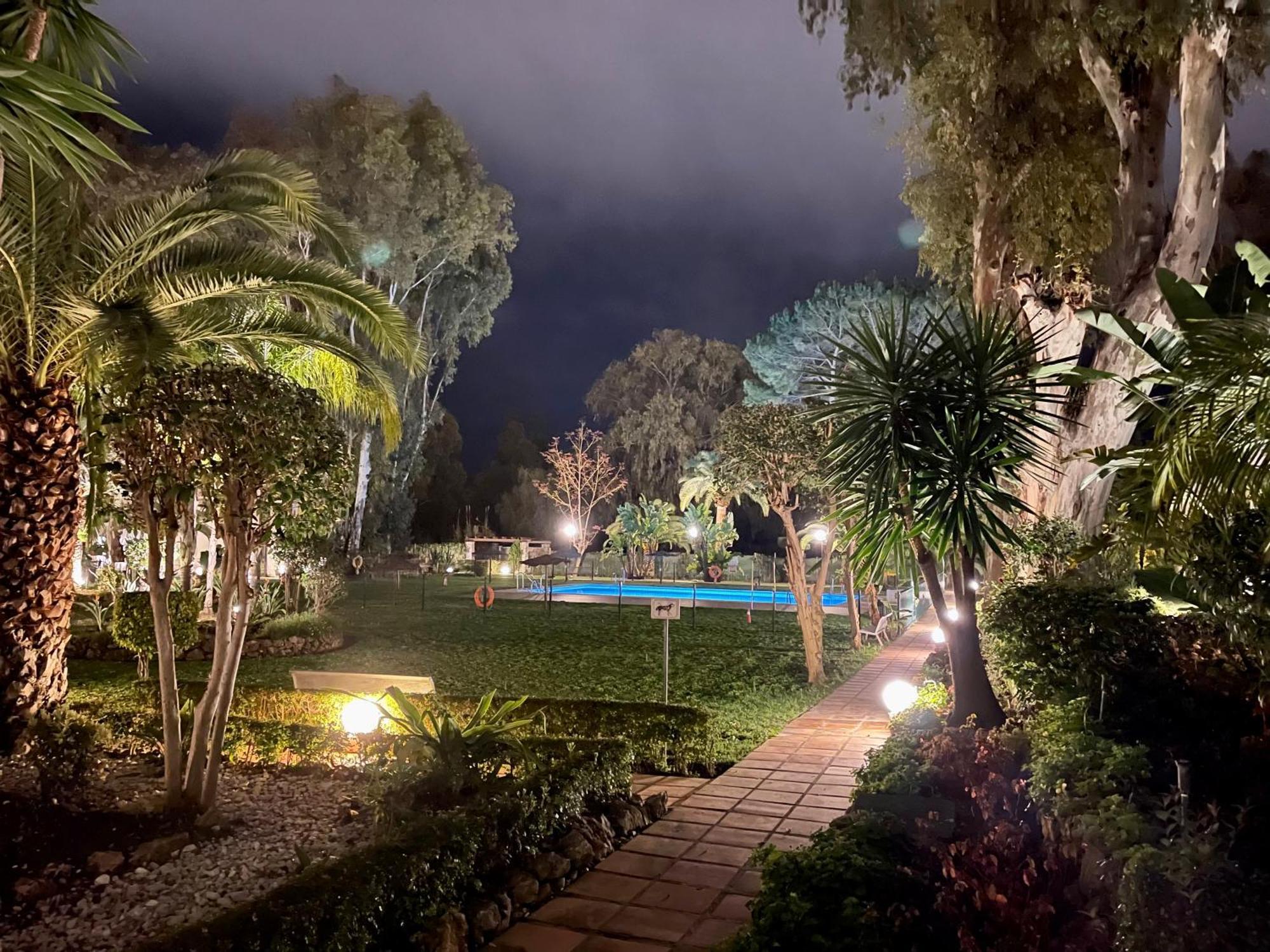 Puerto Banus Crystal Suite Marbella Exterior photo